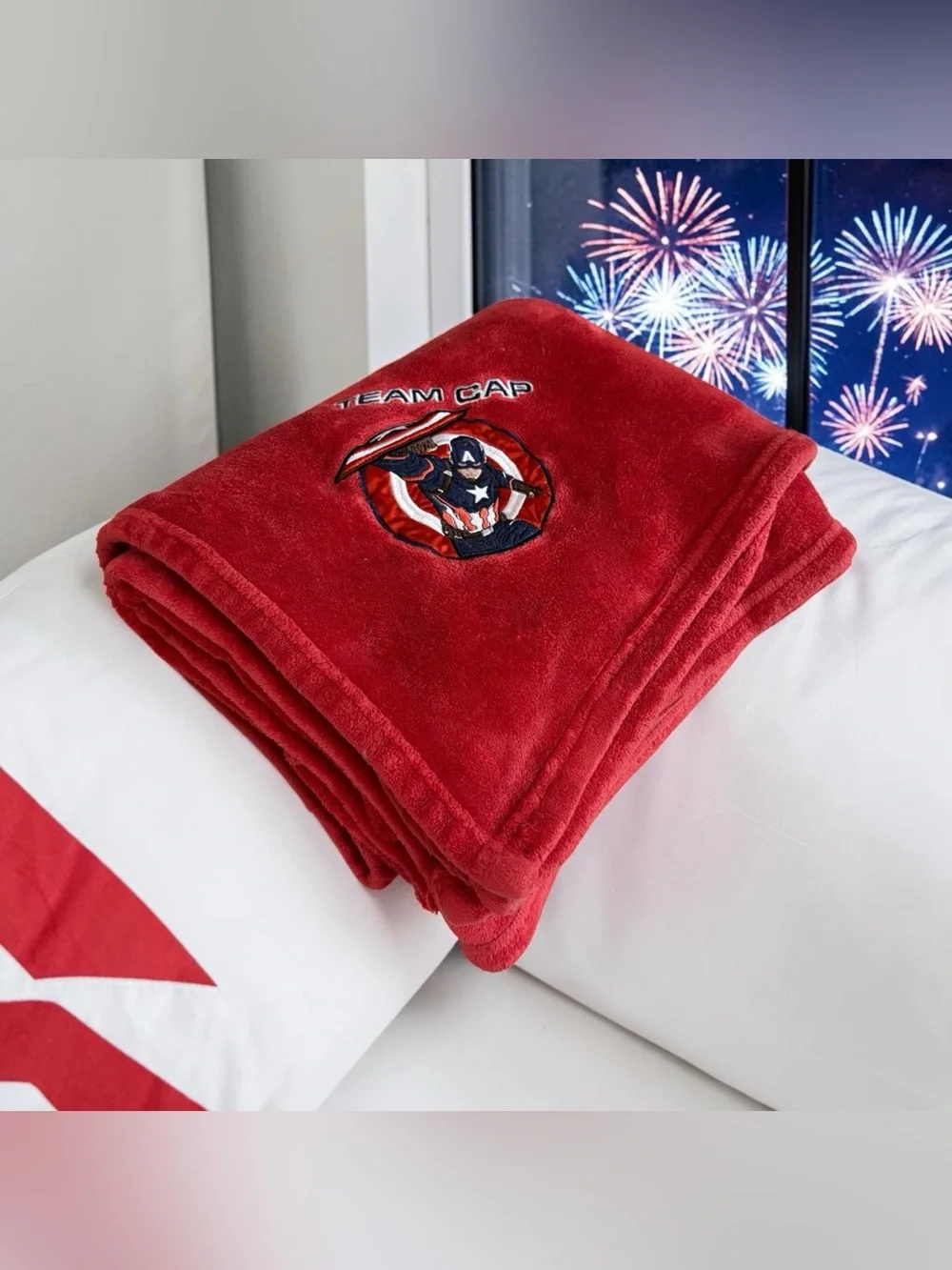 Marvel Captain America Fleece Plush Throw Blanket Red “Team Cap” Embroidery Logo